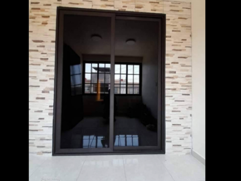 Puerta corrediza baño