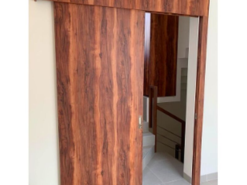 Puerta madera