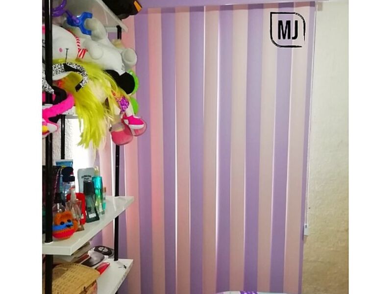 Persiana vertical lila Ecatepec