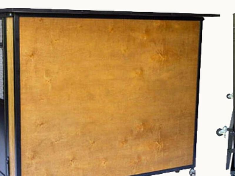 Mesa alta con cajones para jardin