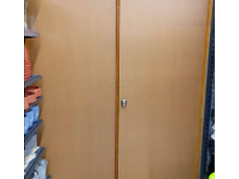 Puerta doble bodega material madera 