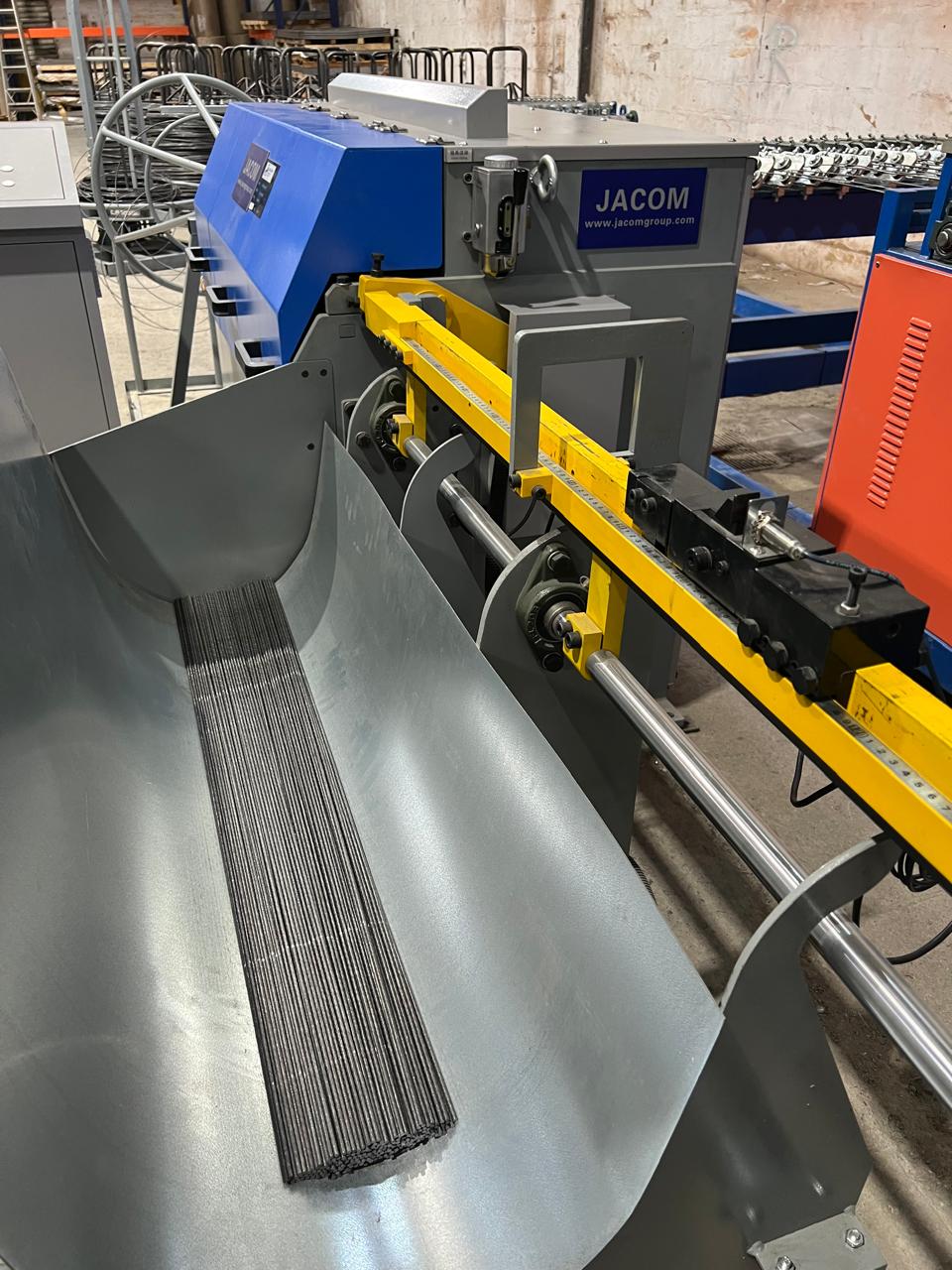 MÁQUINA ENDEREZADORA Y CORTADORA DE ALAMBRES