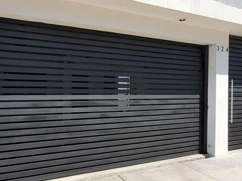 Portón Minimalista México