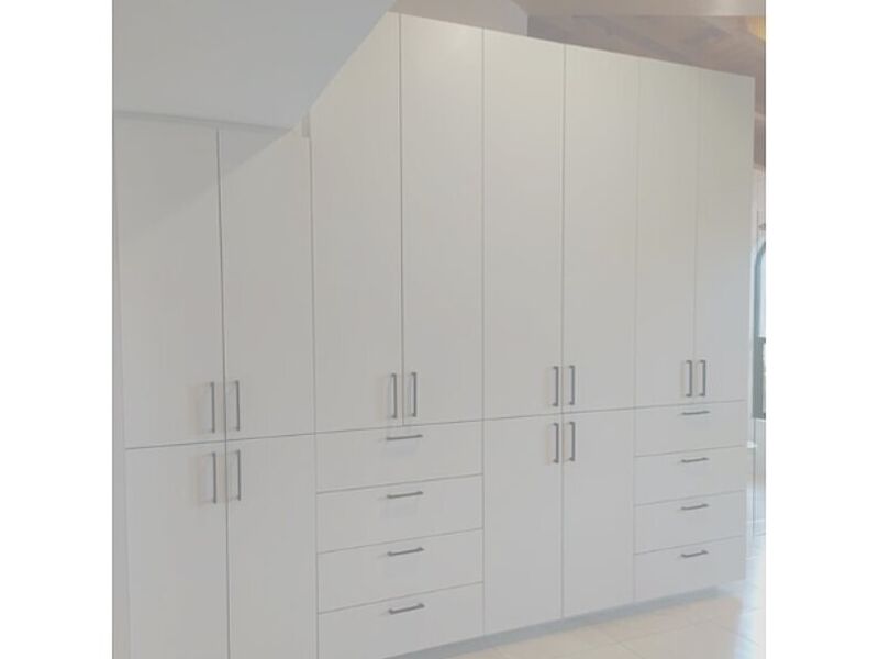 CLOSETS