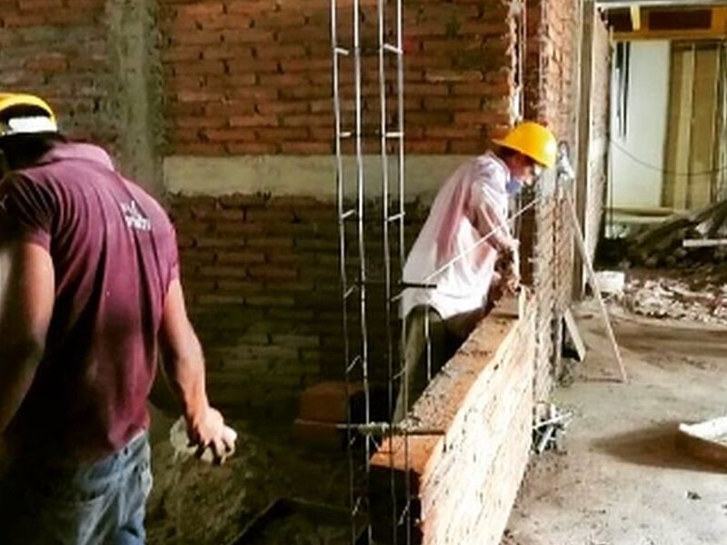 OBRA GRIS
