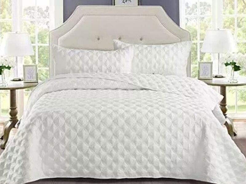 Cama Con 2 Fundas Hipoaler Tamaño King