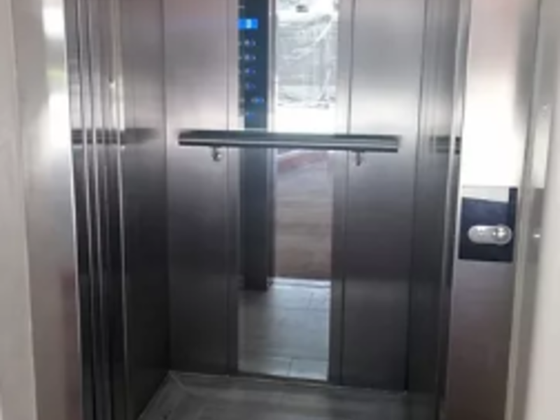 Elevador comercial de acero inoxidable, CDMX