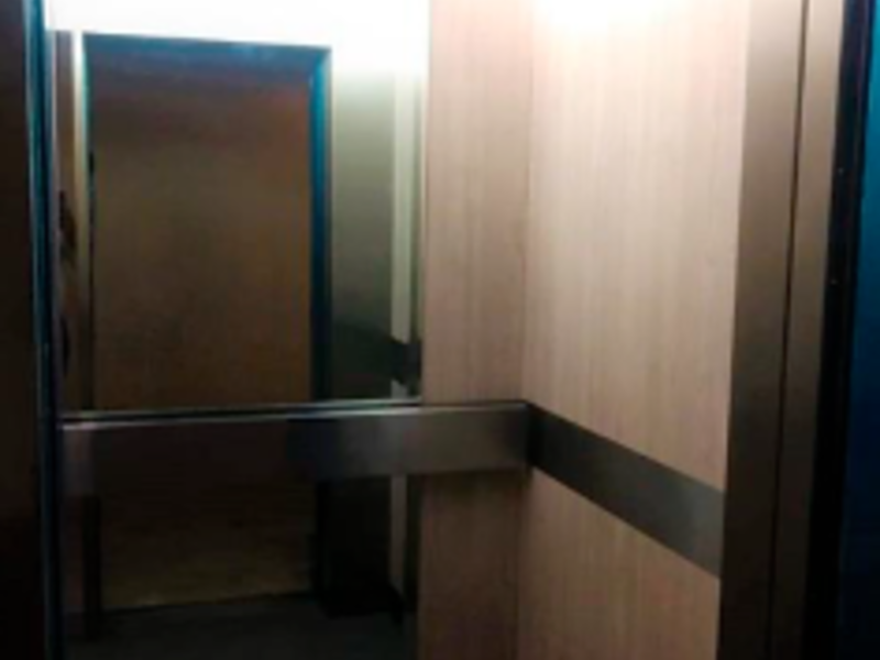Elevador comercial laminado, CDMX