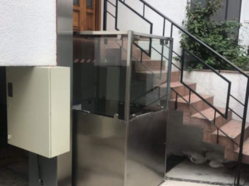 Elevador residencial para uso exterior, México
