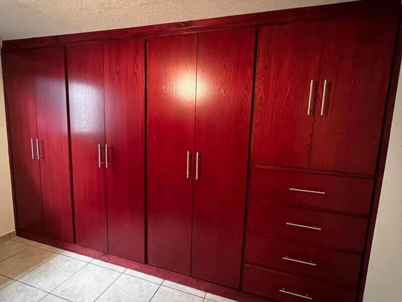 Closet Madera Rojizo México