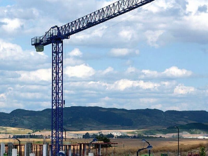 Alquiler de grúas construcción