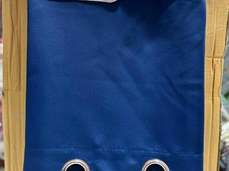 Cortina blackout azul