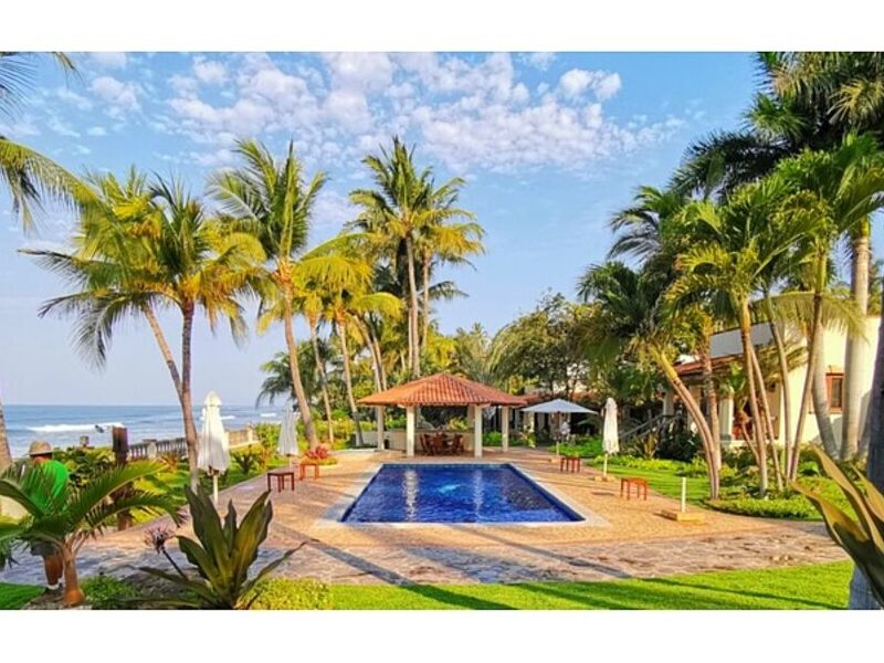 Construcción Jardines Bahía de Banderas
