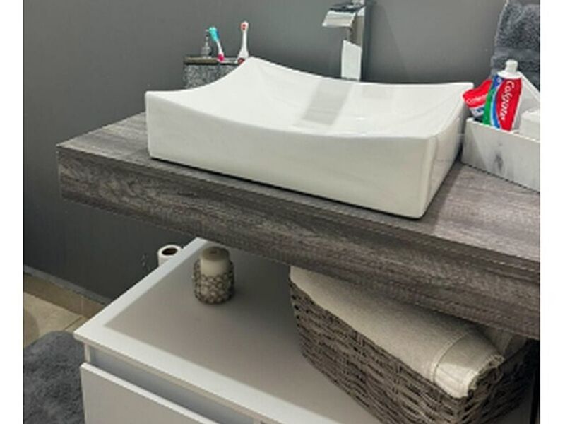 Mueble baño blanco-gris  México 