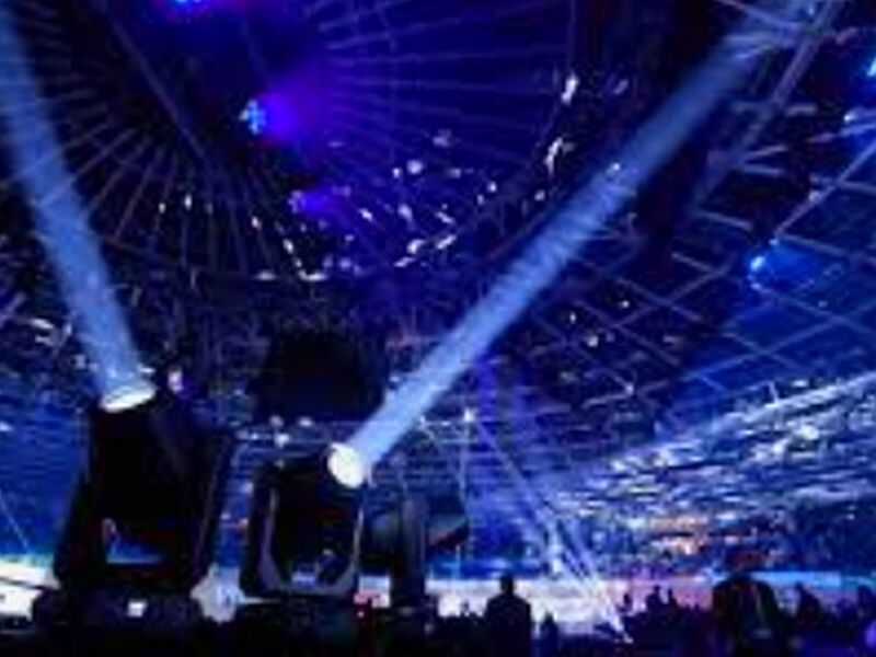 LIGHTY ROOM