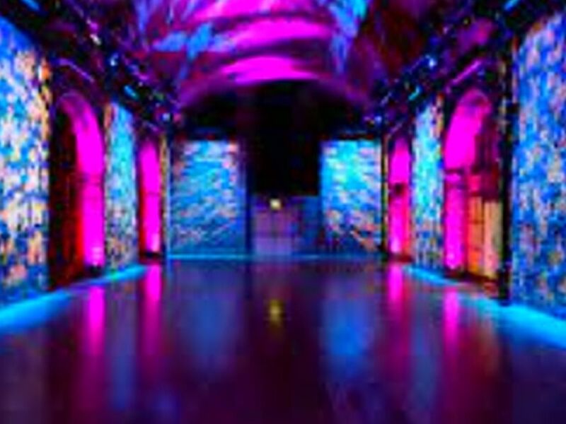 PURPLE BLUE PINK ROOM