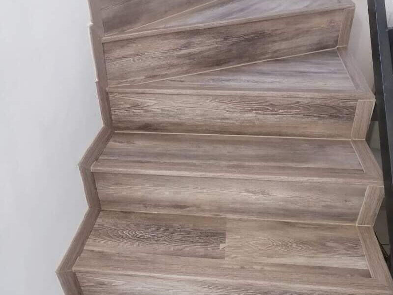Gradas Madera clara México
