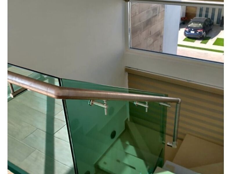 Barandal vidrio templado tubo acero