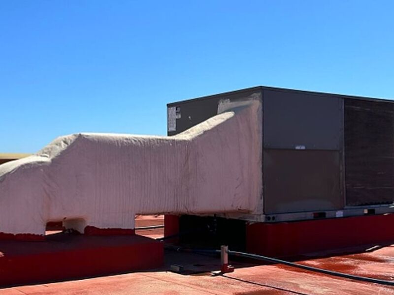 Suministro e instalación de equipos.