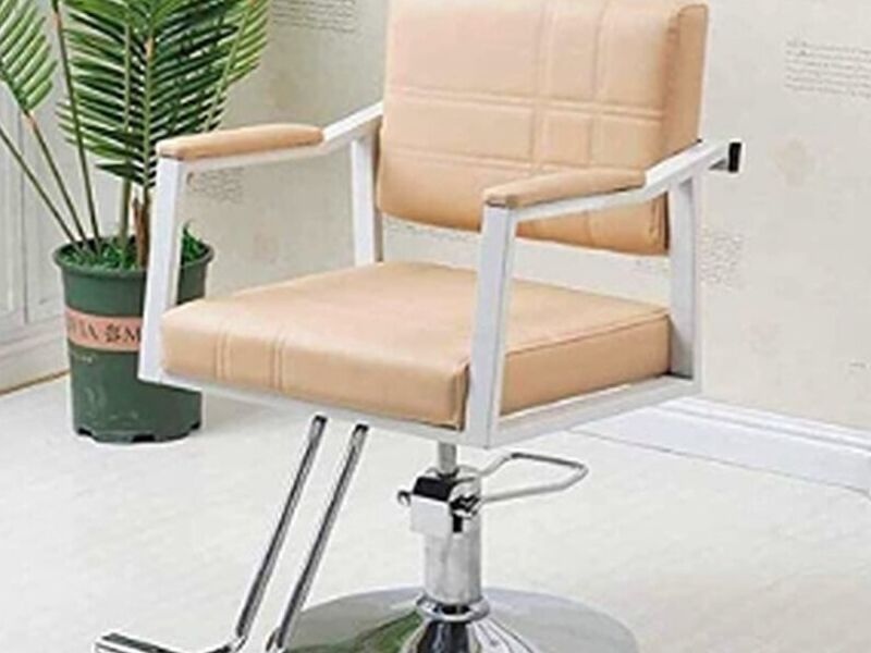 Silla hidráulica beige peluquería