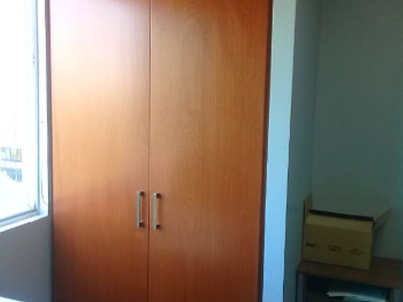 Puerta marco envolvente