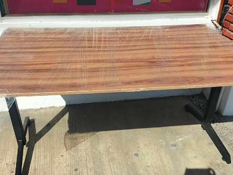 Escritorio escolar madera