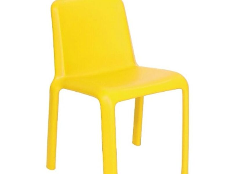 Silla amarilla restaurante