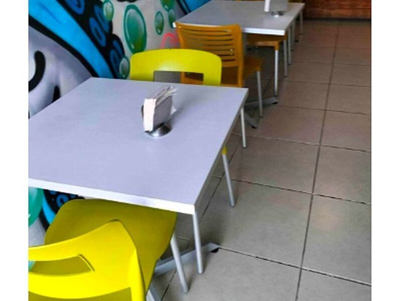 Mesas blancas restaurantes