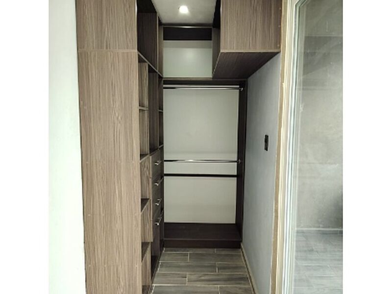 Closet madera café