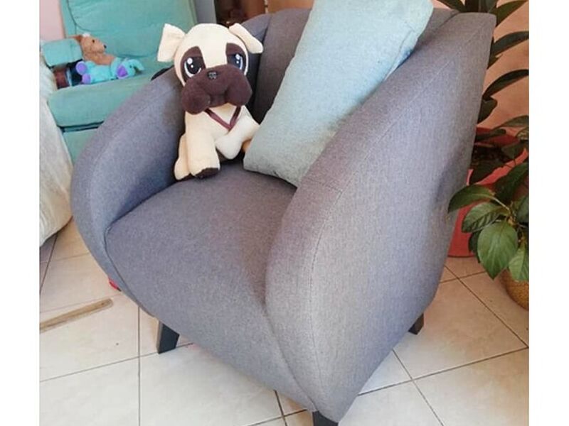 Sillón tapizado gris Saltillo