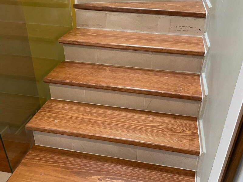 Escalones Pino México