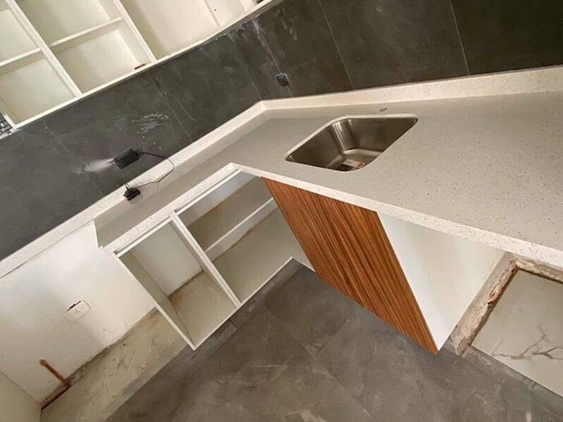 Meson Moderno Blanco Amplio Mexico