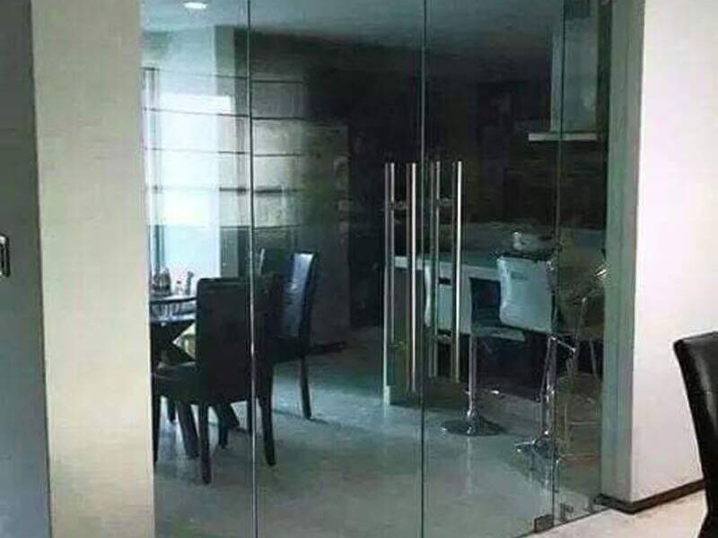 Puerta Cristal México