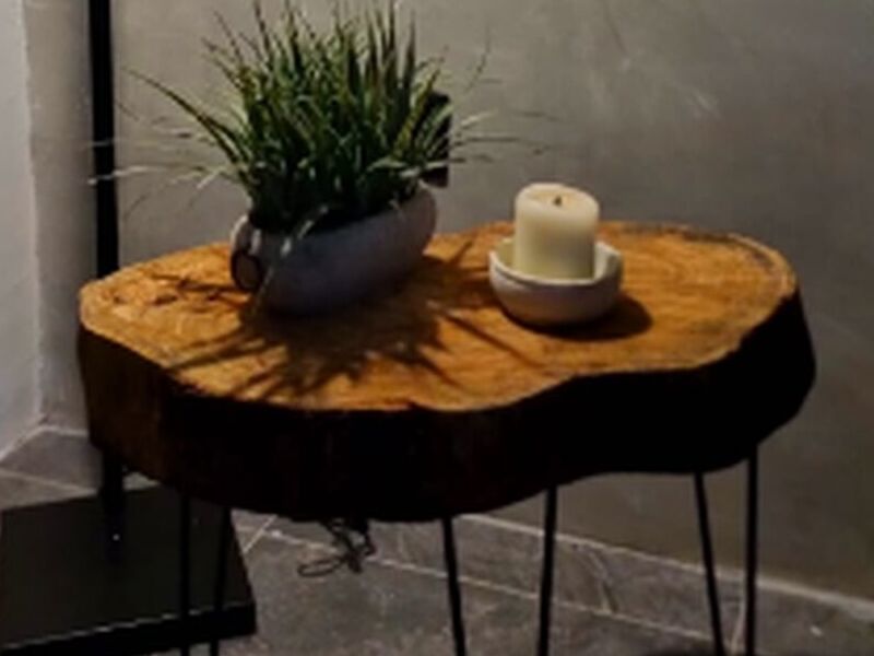 Mesa lateral estilo rústico México