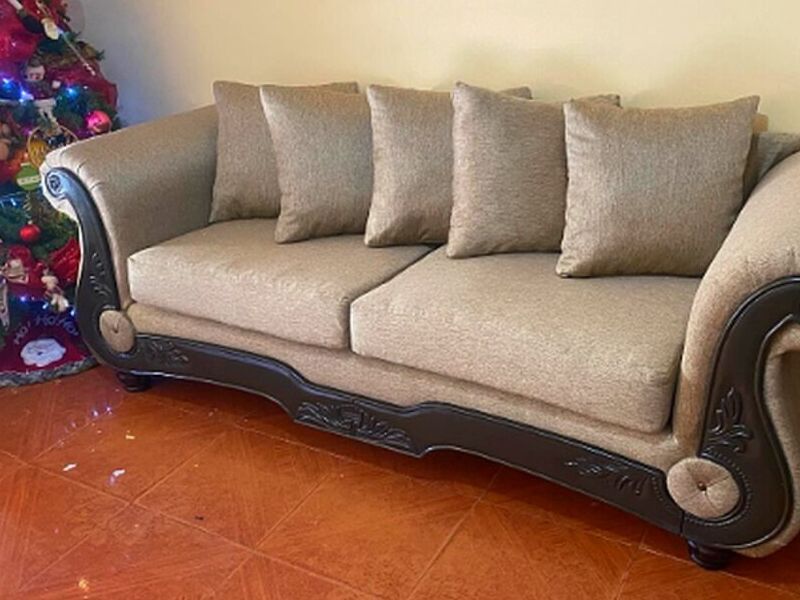 Sofá beige 2 plazas