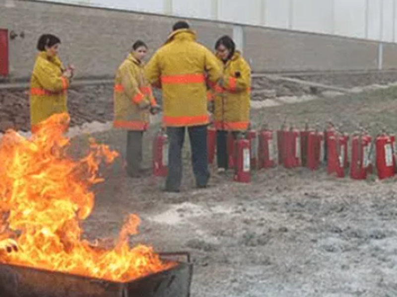 Equipación de incendios para Bomberos Potosi