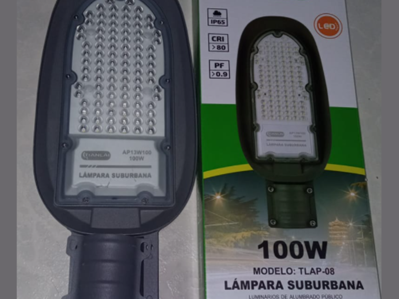 Lampara suburbana Mexico