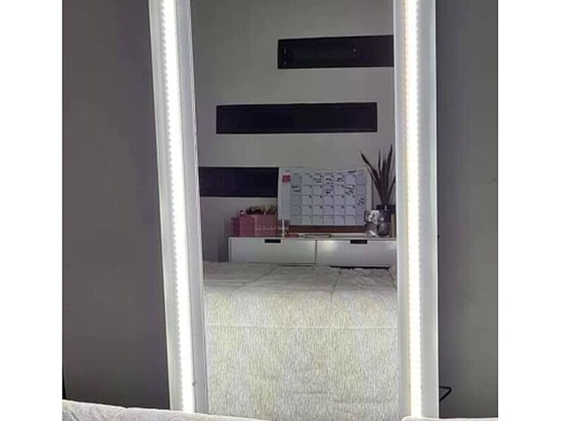 Espejo decorativo con luces