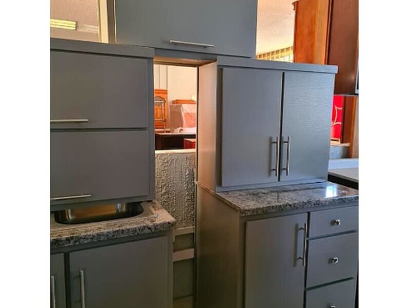 Mueble madera gris lavamanos