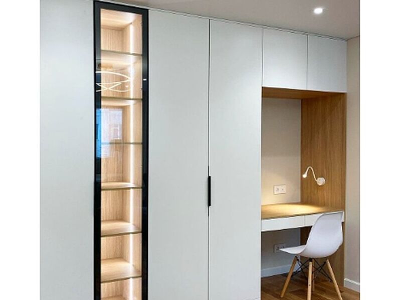 Closet blanco madera 