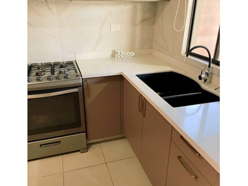 Mesones mármol cocina beige