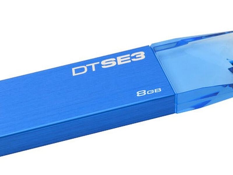 KC-U688G-4C1R  KINGSTON 8G USB mexico