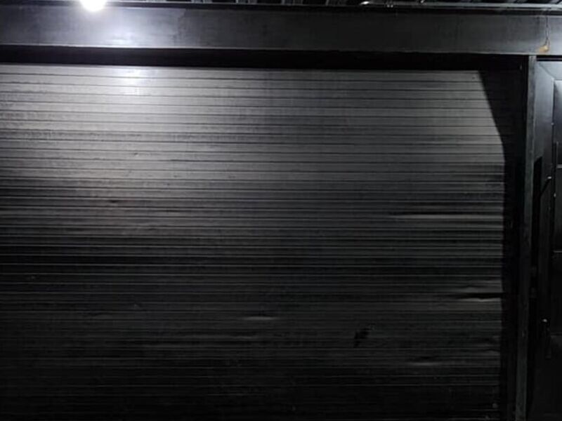 Puerta Garaje Negra México