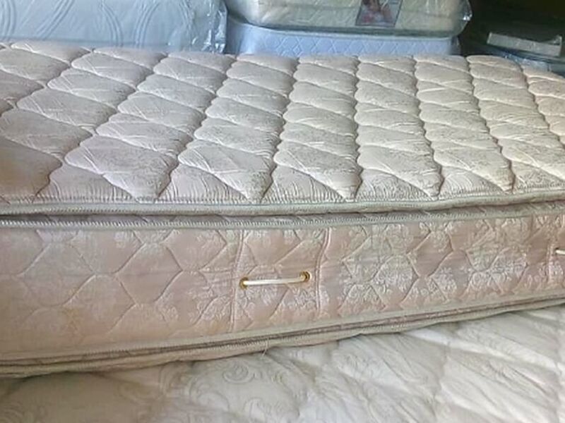 Colchón individual beige