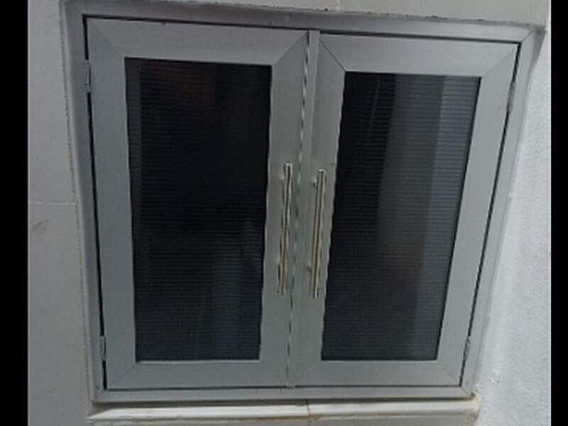 Puerta aluminio Mexico-.