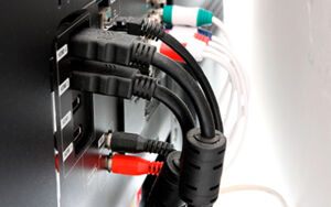 Cables, conectores y cajas